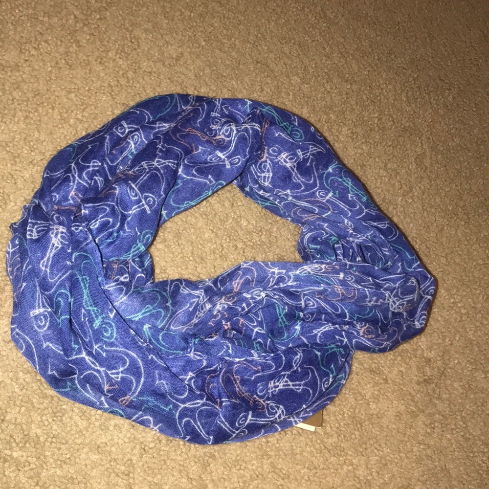 Scarf - Picture 2 of 4